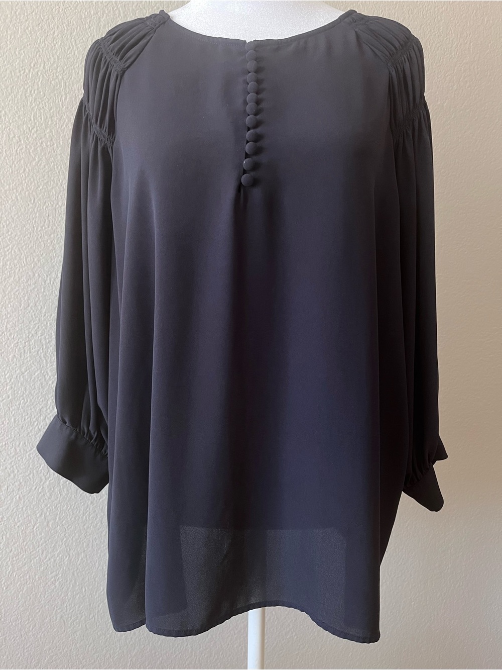 Ann Taylor Navy Long-Sleeve Button-Front Blouse